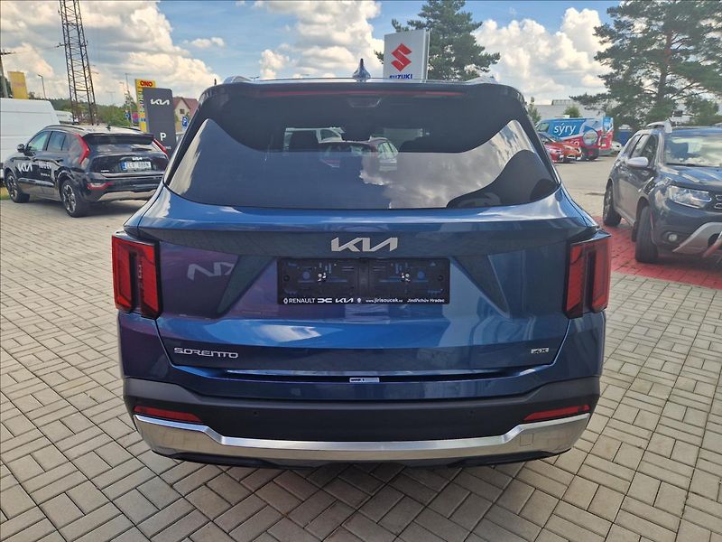 Kia Sorento (2025) 2,2  CRDI TOP + NAPPA 4X4 8DCT - fotka 5 z 18