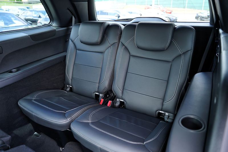 Mercedes-Benz GL 350d/4Matic/AMG/ČR/DPH - fotka 39 z 47