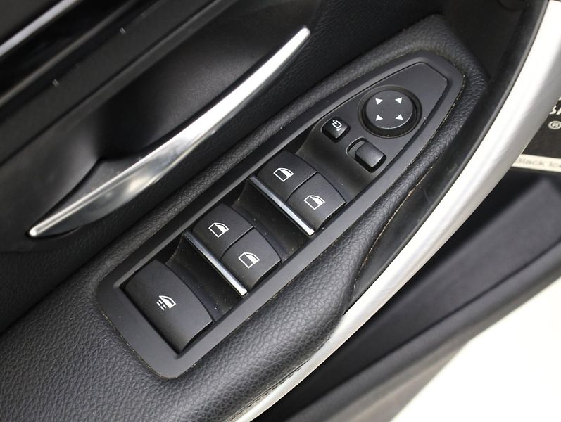 BMW Řada 4 (2020) 440i,240kW, XDrive, servis - fotka 18 z 19
