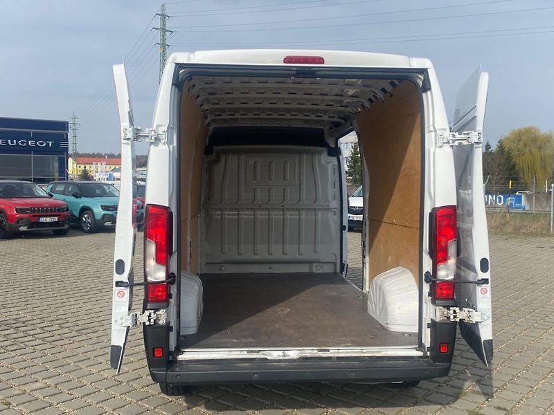 Opel Movano (2024) Van 3500 L3 H2 2,2CDTI - fotka 10 z 32