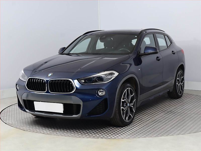 BMW X2 (2019) M Paket xDrive20d - fotka 2 z 21