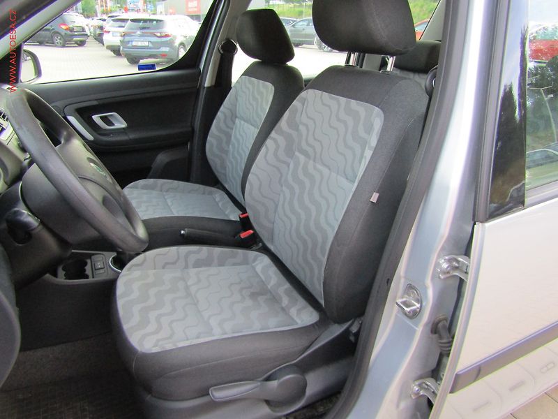 Škoda Roomster (2008) 1.2 HTP, ČR, AC, STK4/28 - fotka 9 z 14
