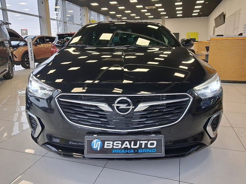 Opel Insignia 2.0T 191 KW GSI 4x4 - fotka 2 z 14