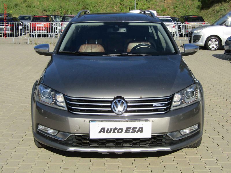 Volkswagen Passat (2013) 2.0 TDi 4x4, ČR, Alltrack - fotka 2 z 16
