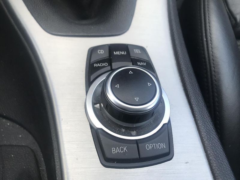 BMW Řada 3 325i 160 KW,MAN,NAVI.... - fotka 13 z 16
