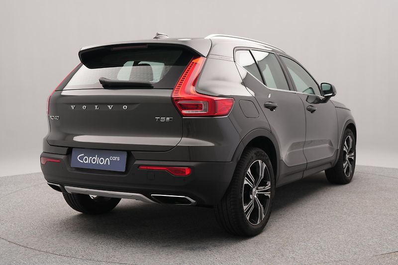 Volvo XC40 T5 AWD INSCRTIPTION REZERVACE - fotka 10 z 42