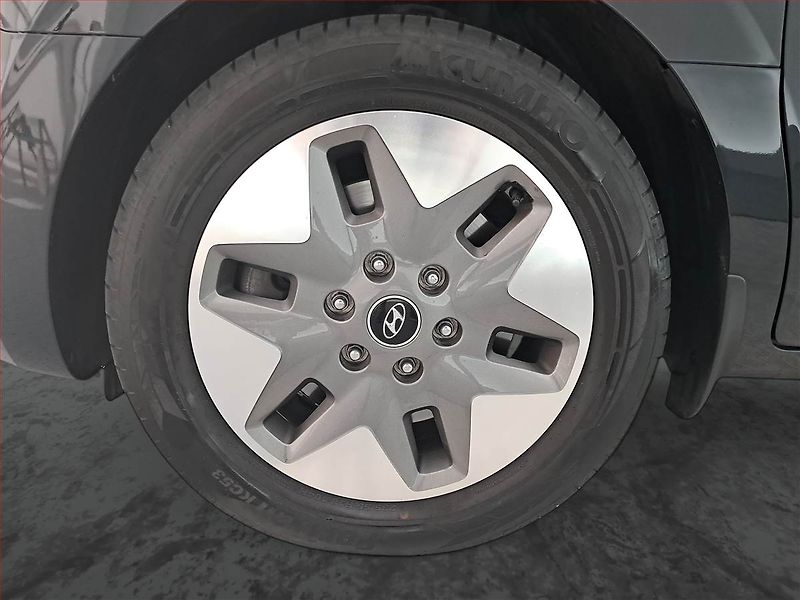 Hyundai Staria (2023) 2.2 CRDi, ČR, 1Maj, DPH - fotka 15 z 25