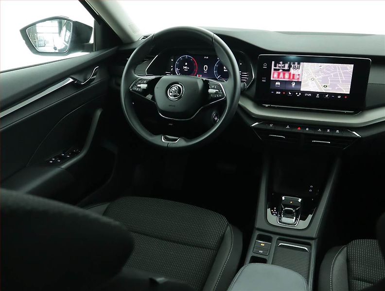 Škoda Octavia (2023) 2.0 TDI, Automat, Serv.kniha - fotka 7 z 17