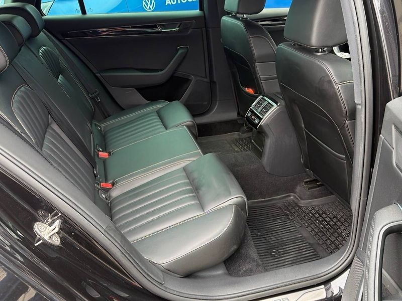 Škoda Superb (2021) kombi 2.0 TDI 7DSG Laurin&Klem - fotka 14 z 35