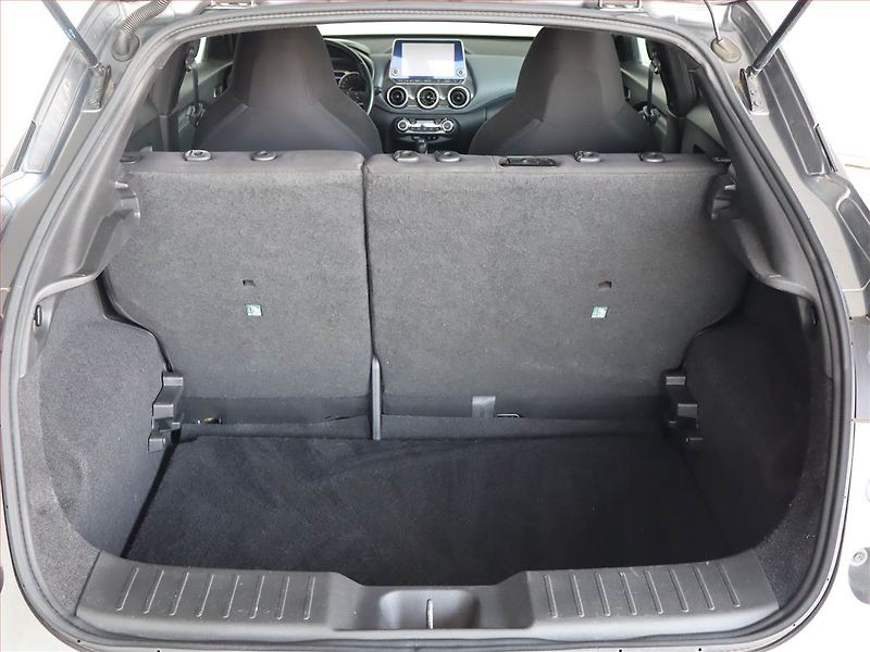 Nissan Juke (2021) Tekna 1.0 DIG-T, Automat - fotka 14 z 23