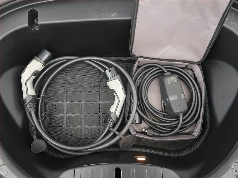 Tesla Model 3 (2020) Std Range Plus 52kWh, SoH 84% - fotka 22 z 22
