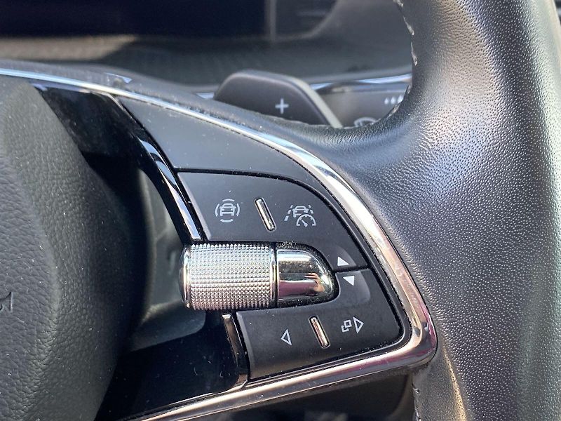 Škoda Superb (2023) 2.0 TDI 4x4 DSG L&K - fotka 24 z 39