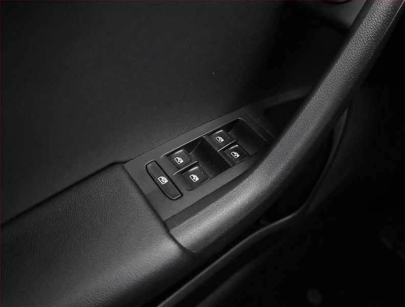 Škoda Octavia (2020) Ambition 1.5 TSI, ČR,1.maj - fotka 15 z 18