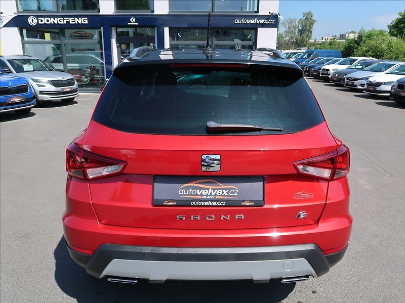 Seat Arona 1,6 TDI,85kW,FR,navi,aut.klima - fotka 8 z 28