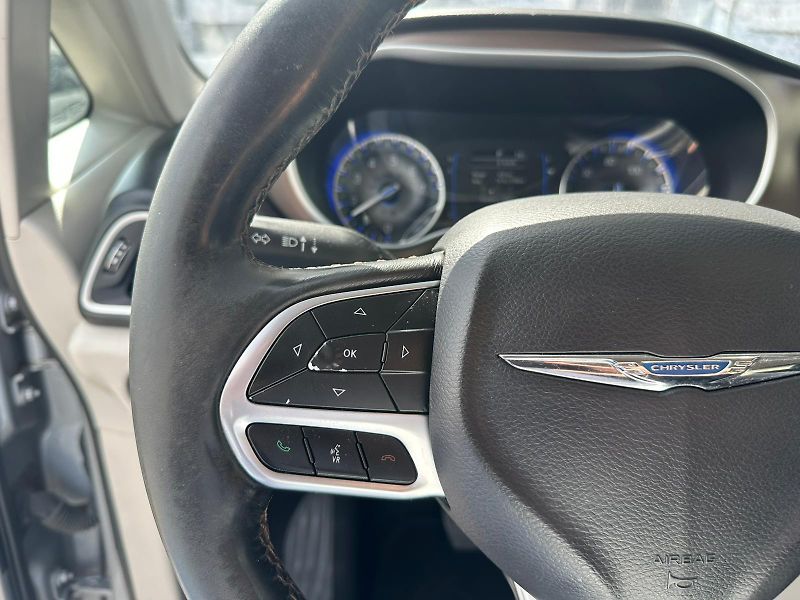 Chrysler Pacifica (2019) 3.6i, 214KW, BLIS - fotka 20 z 26