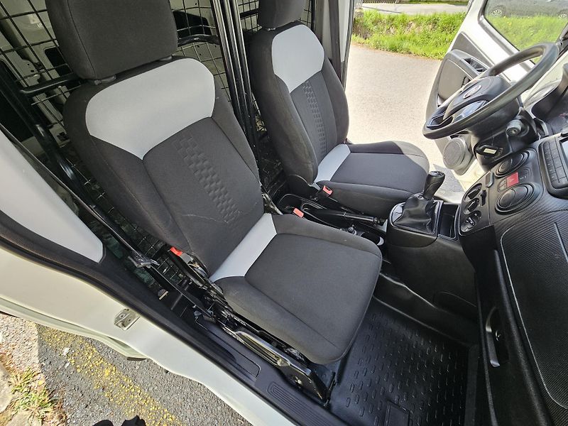 Fiat Fiorino (2020) 1.3 JTD 59KW KLIMA - fotka 14 z 17
