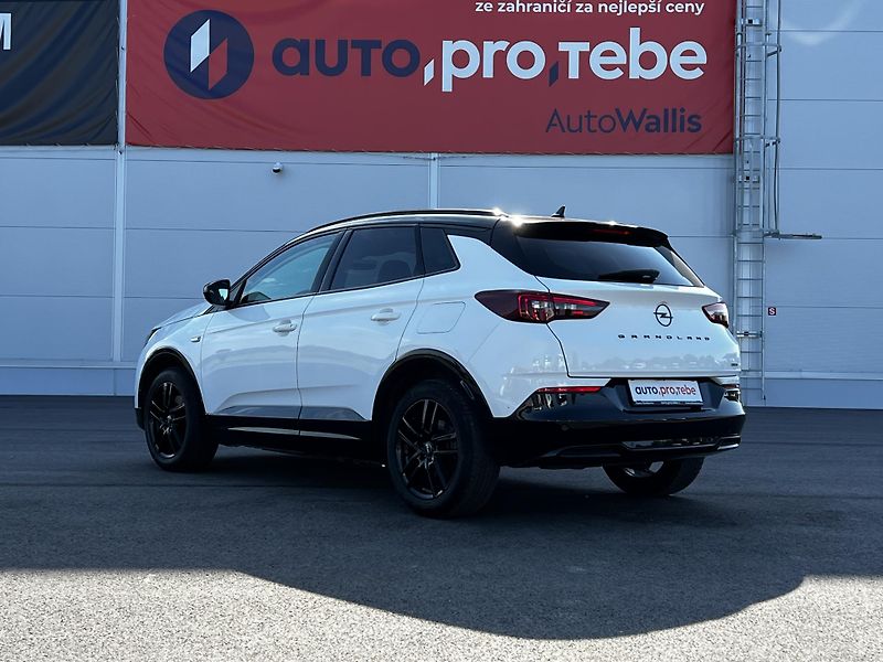 Opel Grandland 1.6PHEV Sport GSLine 165kW DPH - fotka 5 z 25