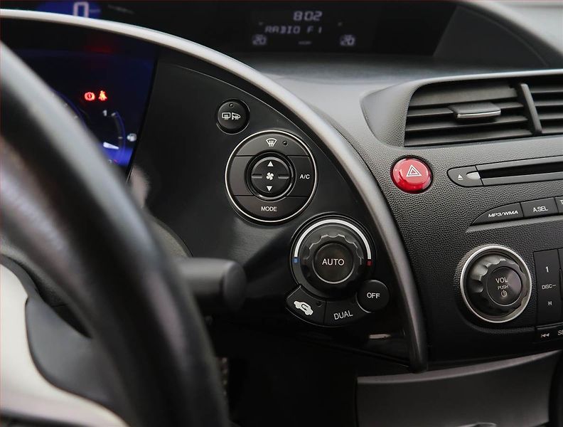 Honda Civic (2008) 1.8, LPG, ČR,1.maj, Tempomat - fotka 16 z 24