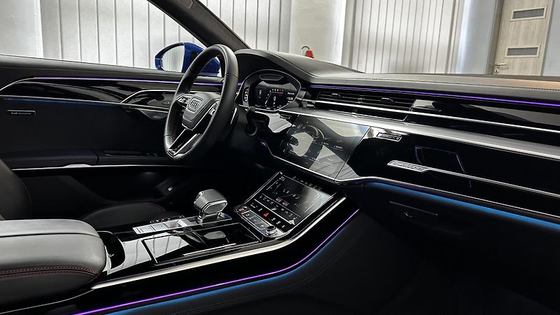 Audi S8 TOP STAV - fotka 51 z 51