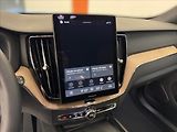 Volvo XC60 2,0  B5 Plus Dark - náhled 9
