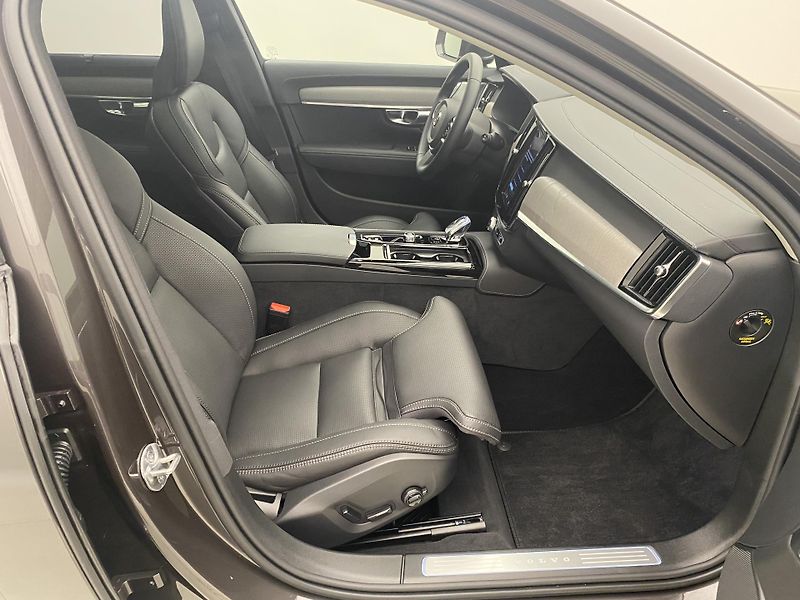 Volvo V90 T8 AWD RECHARGE BRIGHT ULTRA - fotka 24 z 58