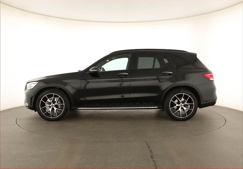 Mercedes-Benz GLC (2022) 300 d 4MATIC, ČR, DPH - fotka 3 z 20