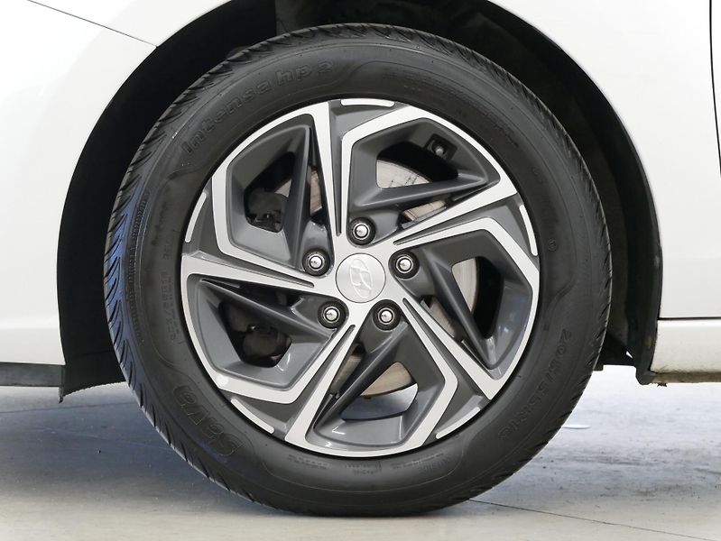 Hyundai i30 - fotka 10 z 26