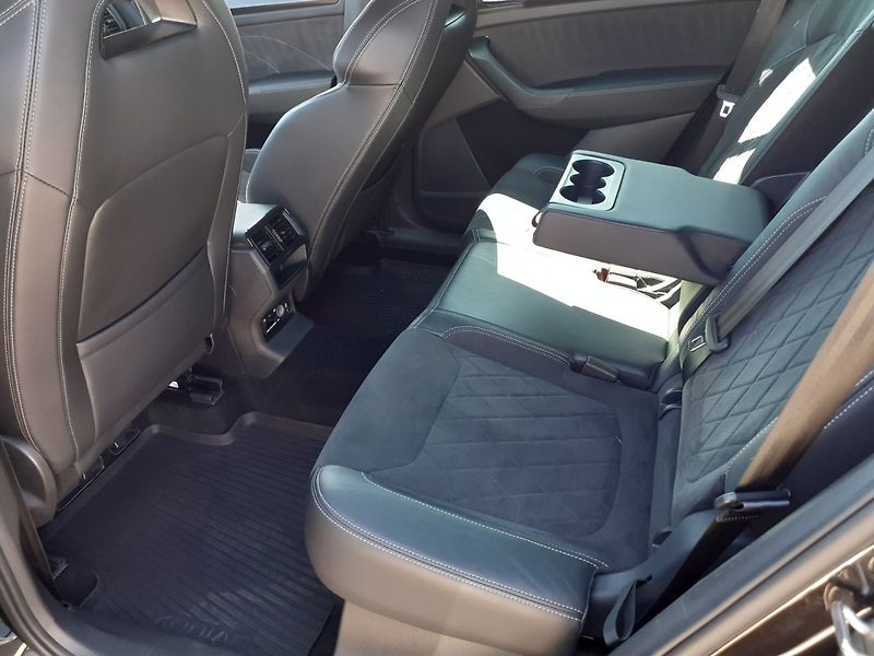 Škoda Kodiaq (2023) 2.0 TDi DSG 4x4 SPORT-LINE - fotka 27 z 34