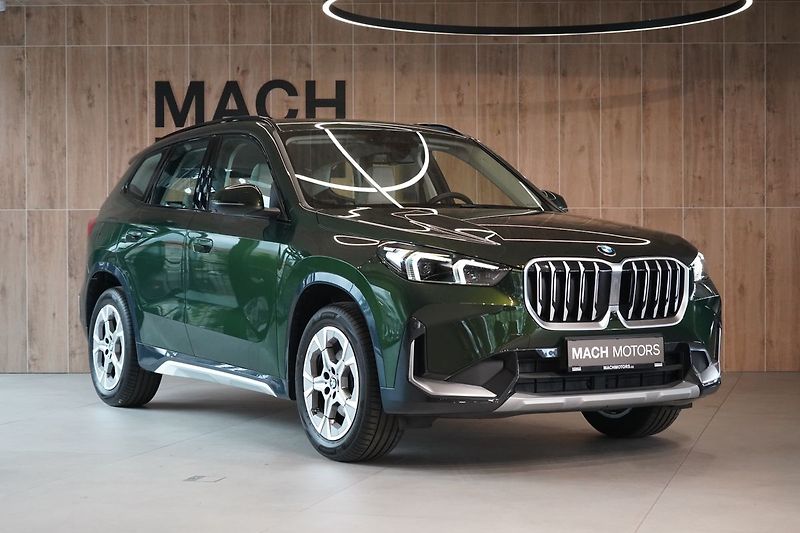 BMW X1 20d xLine, H/K ,Tažné, Head-Up - fotka 4 z 50