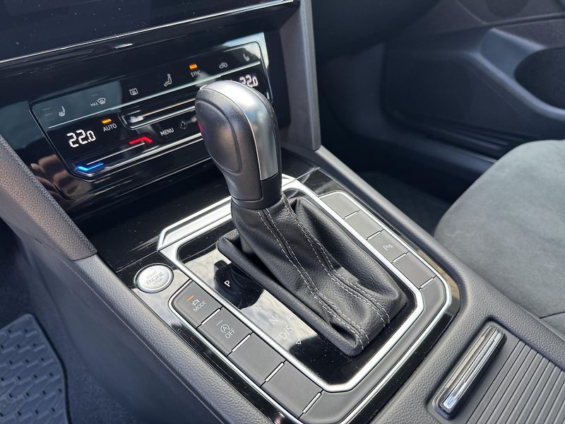 Volkswagen Arteon Shooting Brake (2021) 2.0TSI 140kw DSG R-Line Webast - fotka 22 z 40