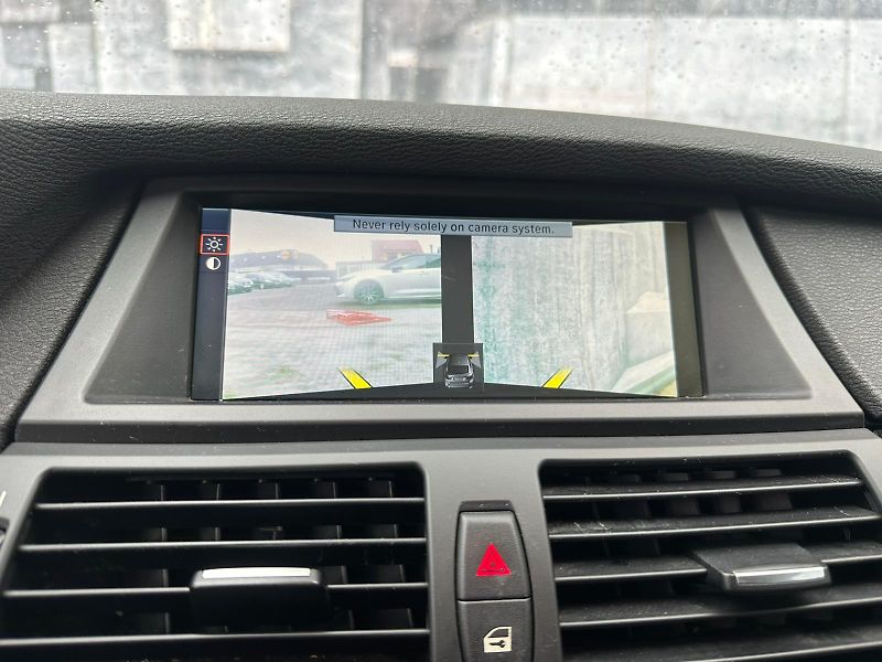 BMW X6 (2012) 40D, 225KW, MASÁŽ, VÝBAVA - fotka 16 z 27