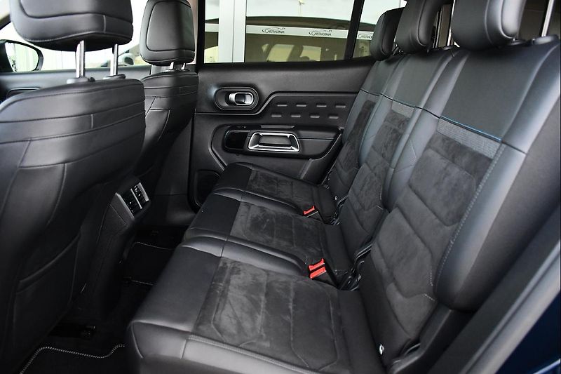 Citroën C5 Aircross 1.2 Pure Tech Feel Pack - fotka 17 z 45