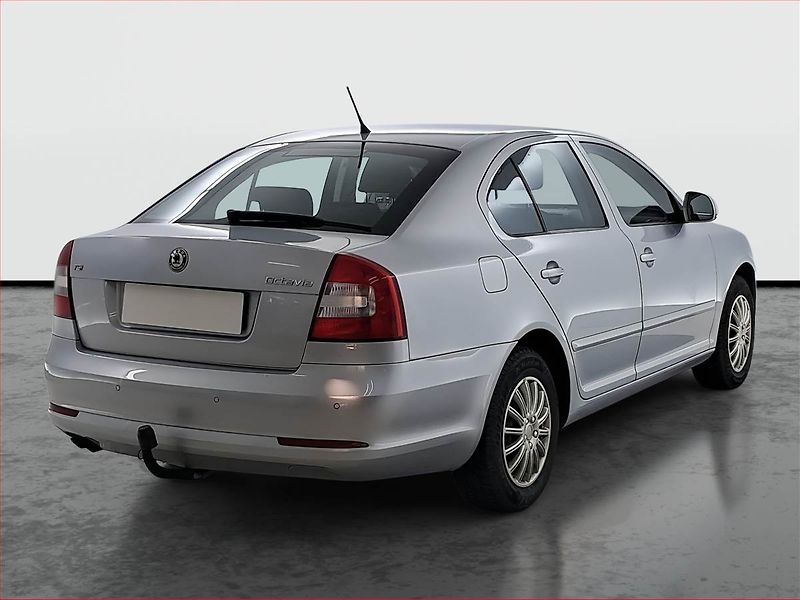 Škoda Octavia (2011) 1.4 TSI, Tempomat - fotka 5 z 15