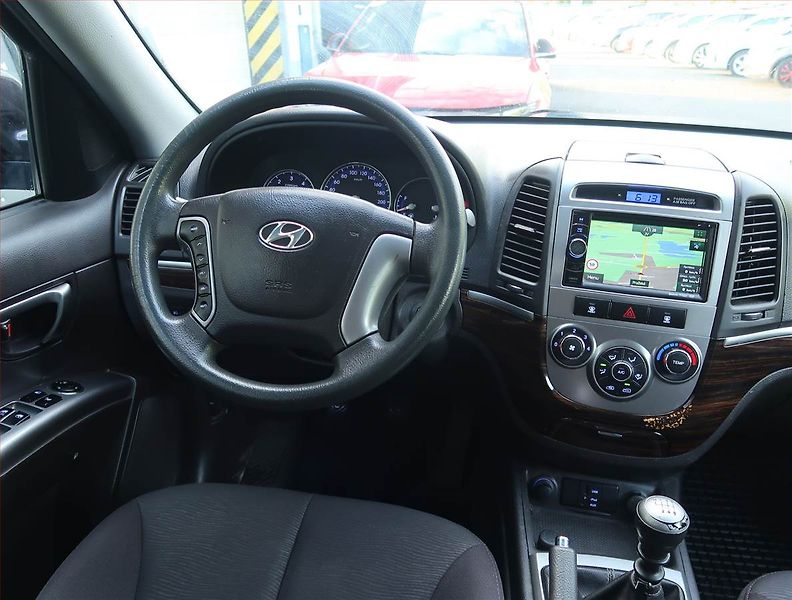 Hyundai Santa Fe (2011) 2.2 CRDi, Serv.kniha, Navi - fotka 7 z 16