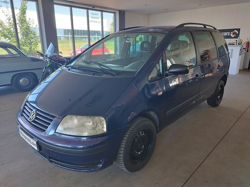 Volkswagen Sharan (2001) 1,9TDI,85KW,7MÍST,TAŽNÝ,KLIMA - fotka 3 z 18