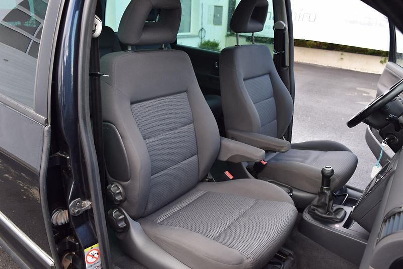 Volkswagen Sharan (2009) 1.9TDI 85kw 4MOTION BUSINESS  - fotka 33 z 43