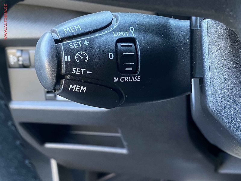 Citroën C5 Aircross (2020) 1.5 HDi, Feel, navi, kamera - fotka 13 z 18