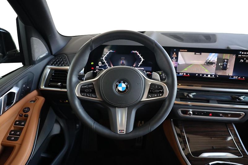 BMW X5 xDrive30d - fotka 29 z 31
