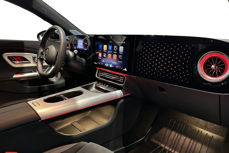 Mercedes-Benz CLA 350 4M AMG Pano 360 Burm HuD - fotka 10 z 25