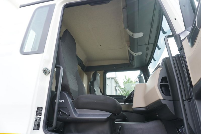 MAN TGS (2019) 26.420 6x4 / Fassi F215A.2.24  - fotka 21 z 24