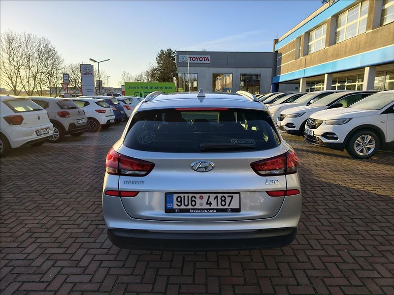 Hyundai i30 1,4 T-GDi DCT,Automat Style Go - fotka 7 z 16