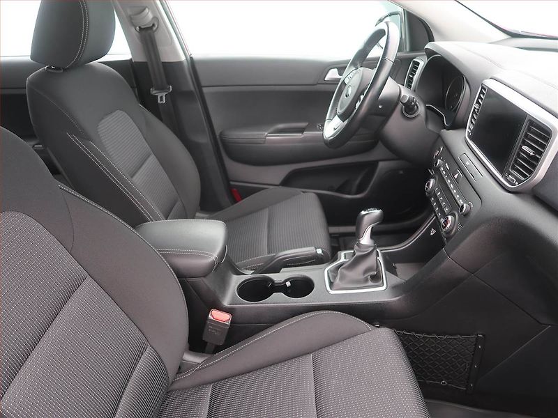 Kia Sportage (2019) 1.6 CRDi, 4X4, Serv.kniha - fotka 9 z 19