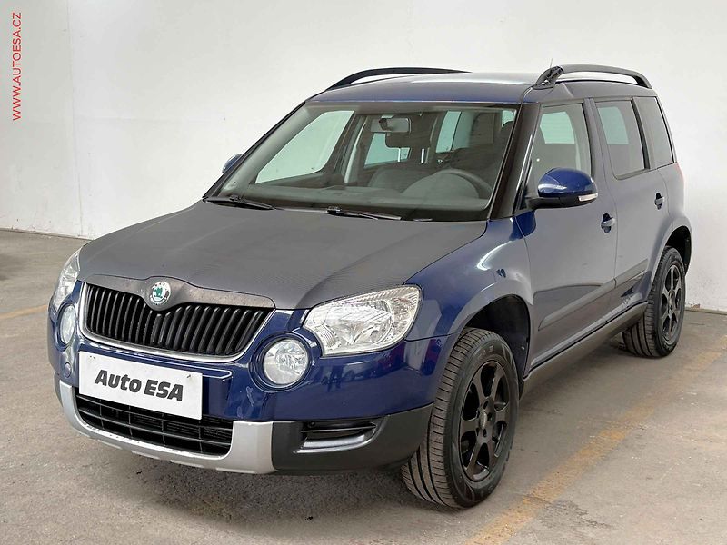 Škoda Yeti (2010) 2.0 4x4, AC, výhřev sed - fotka 3 z 14