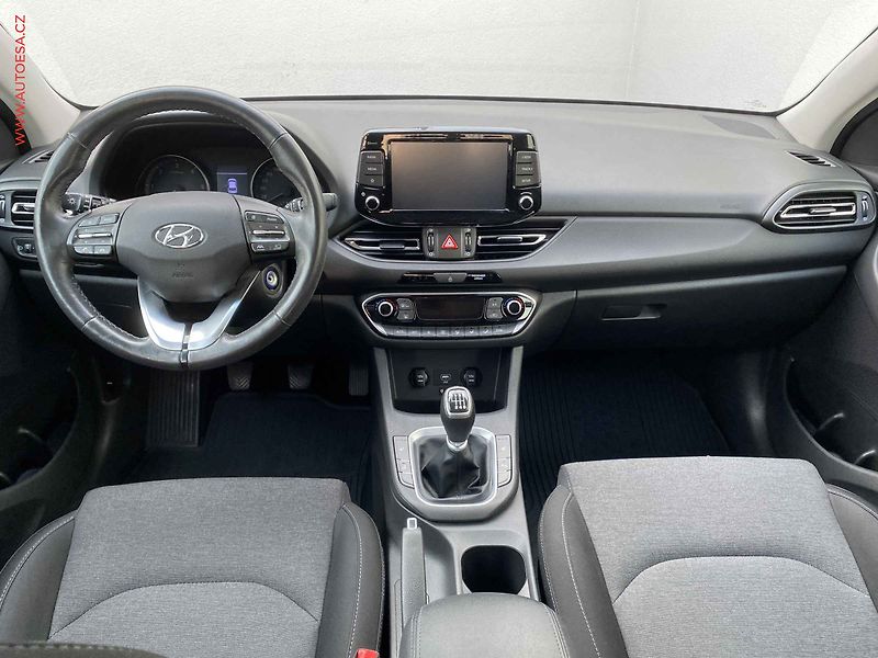 Hyundai i30 (2021) 1.6 CRDi, ČR, LED,, temp - fotka 8 z 17