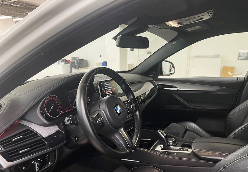 BMW X6 3.0d, 190kW, M-paket, ČR - fotka 11 z 34