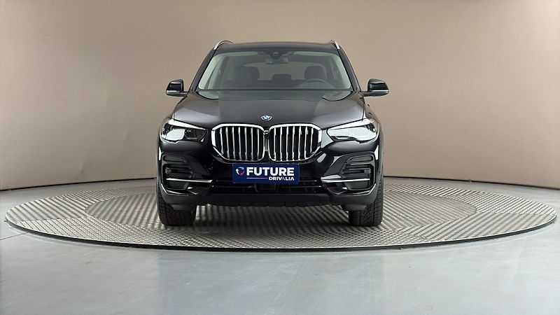 BMW X5 45e AUT xDrive - fotka 3 z 33