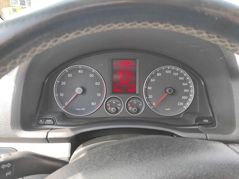 Volkswagen Golf V,  UNITED, VELICE PĚKNÝ - fotka 16 z 22