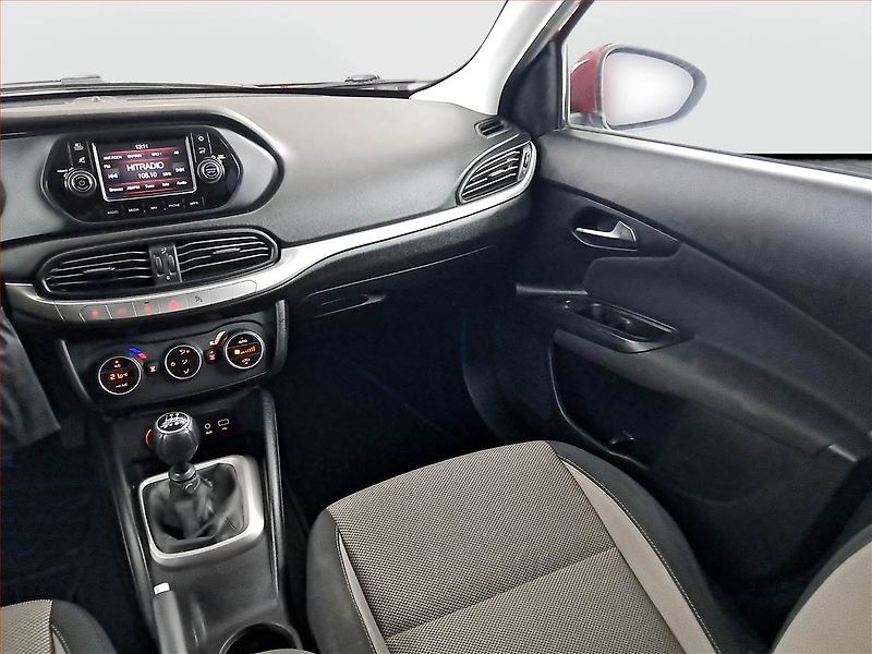 Fiat Tipo (2016) 1.4 16V, Navi, Tempomat - fotka 8 z 17
