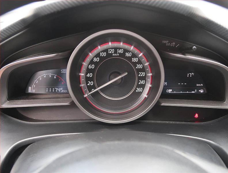 Mazda 3 (2015) 1.5 Skyactiv-G, Park. senzory - fotka 11 z 14