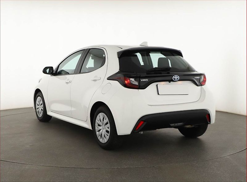 Toyota Yaris (2022) 1.5 VVT-i Hybrid, Automat - fotka 4 z 14
